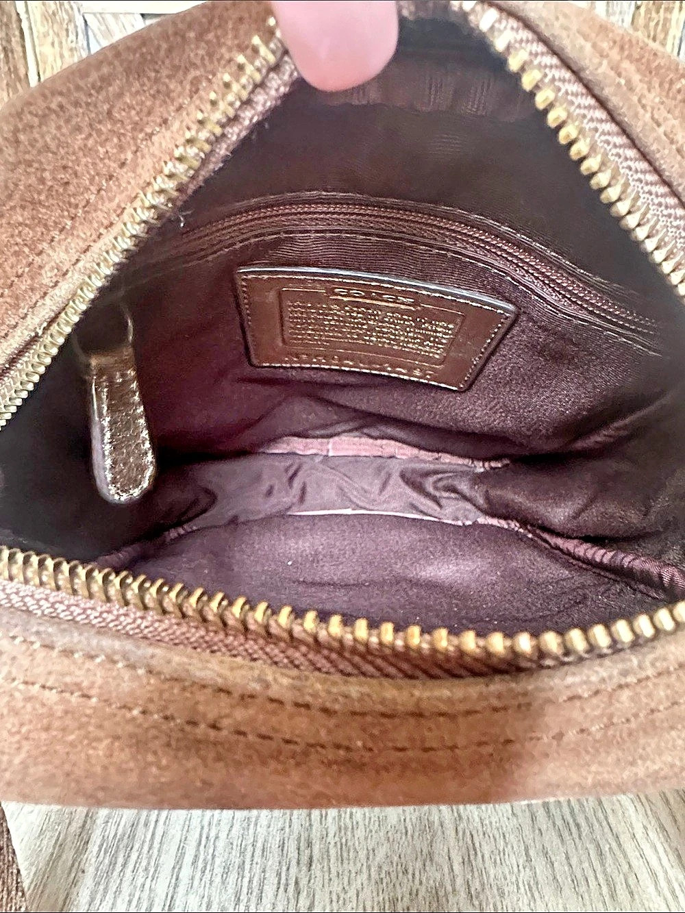 Coach Vintage Special Edition 2004 Legacy Leather & Suede  Crossbody Bag - Picture 13 of 16